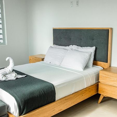 Lyra Vacation Rentals Willemstad Bagian luar foto